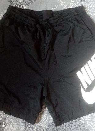 Оригінал. шорти nike sportswear woven shorts hbr oversized swoosh cv9302-0104 фото