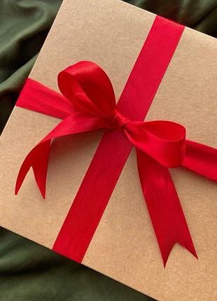 Подарочный бокс. подачной бокс. бокс. подарок. подарок.