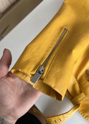 Курточка косуха желтая3 фото