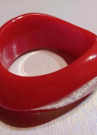 Винтажный массивный красный браслет необычной формы.2 фото