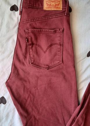 Бордовые джинсы супер скинни от levis 3107 фото