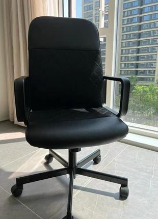 Офисное кресло renberget ikea 604.935.46