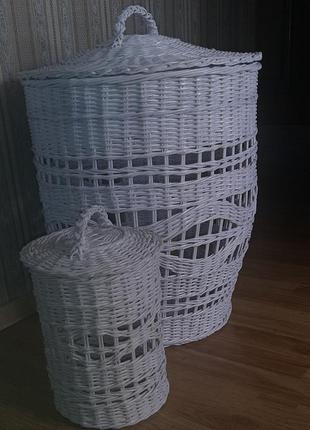 Плетений кошик для білизни