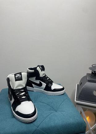 Шкіряні кросівки зимові nike jordan white black зимние кросовки на меху найк джордан из натуральной кожи белые с чёрным7 фото