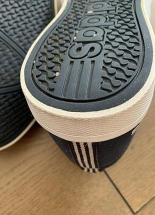 Кросівки adidas 8