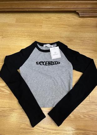 Топ с длинным рукавом