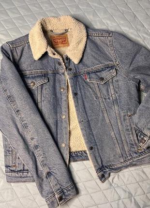 Джинсова куртка levi’s