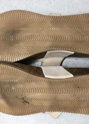 Шльопанці 🩴 під біркенштоки