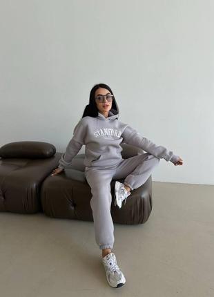 Женский спортивный костюм на флисе