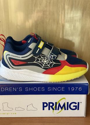 Кроссовки primigi 38