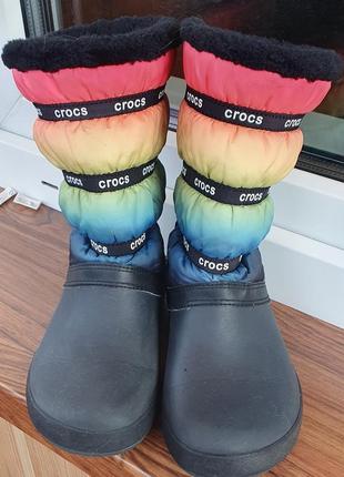 Продам детские сапоги/сапоги crocs crocband ( w 6 -23 см) в красивом состоянии. подойдут для холодного осе