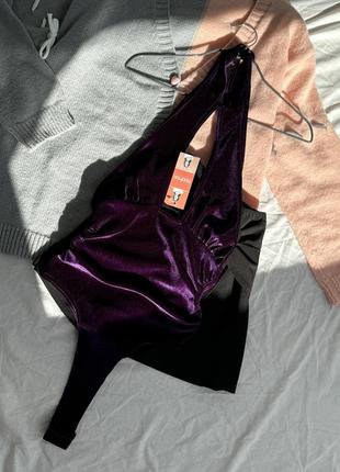 Стильний гарний велюровий боді boohoo