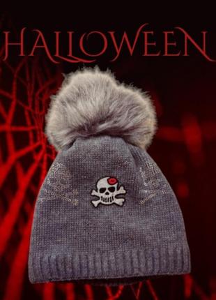 Шапка череп