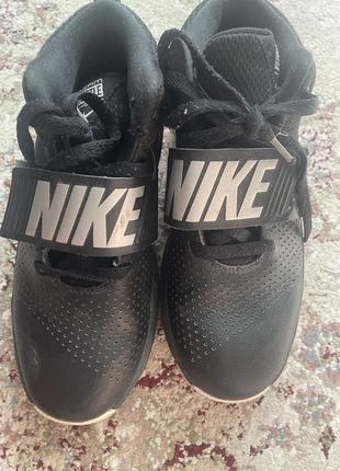 Кроссовки nike