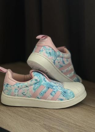 Кроссовки adidas