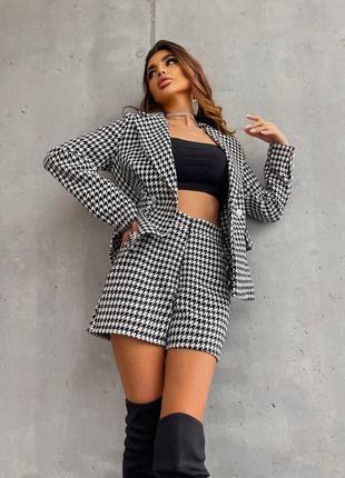 Костюм с шортами женский деловой повседневный на осень осенний белый черный гусиная...