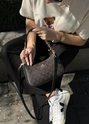 Coach teri shoulder bag in signature canvas 🤎