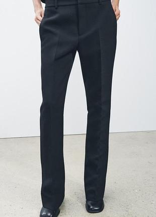Чорні брюки штани офіційного стилю flared slim fit zw collection нові зі стрілками