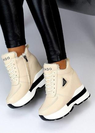 Стильные женские зимние сникеры