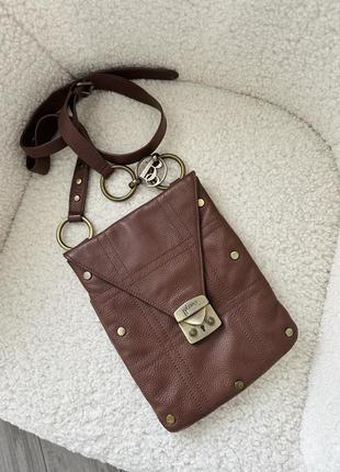 Кожаная сумка кроссбоди дорогого итальянского бренда