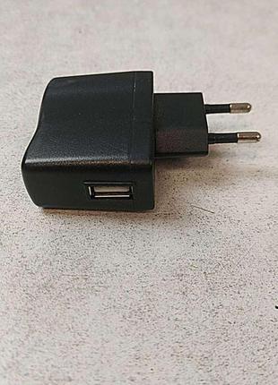 Заряднее устройство б/у сетевой адаптер usb