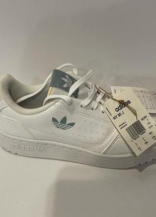 Кросівки adidas