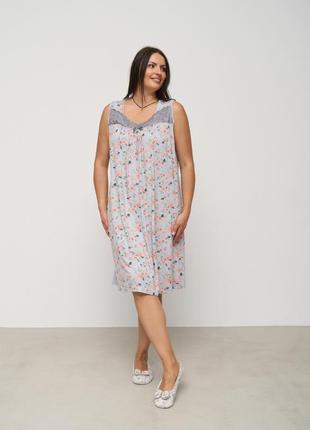 Батальная рубашка на широких бретельках - цветы - вискоза