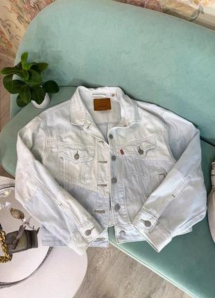 Куртка джинсовая от levi’s, оригинальный размер s