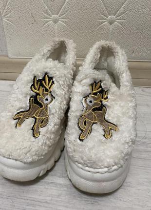 Взуття.туфлі хутряні