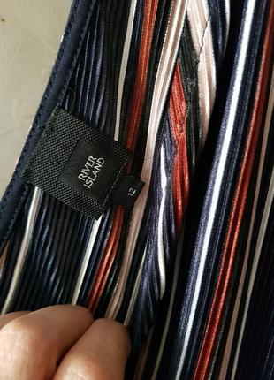 Интересное полосатое платье миди