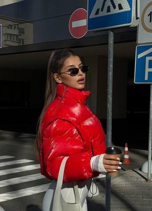 Красный пуховик-трансформер