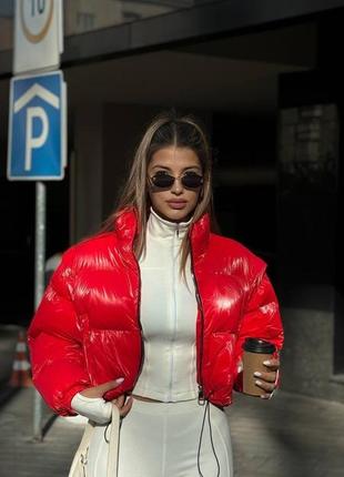 Красный пуховик-трансформер