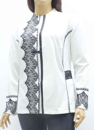 Роскошный жакет, пиджак молочного цвета с  черным кружевом от royal size, королевский размер 58-60