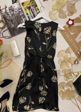Жіноча сатинова сукня у квітковий принт жіноче плаття