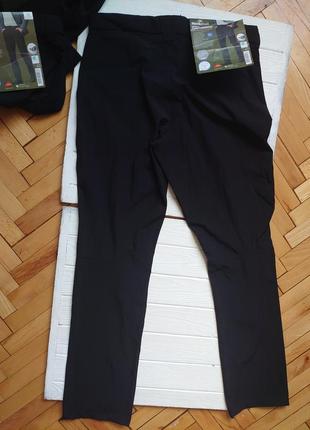 Простая модель тренинговых летних брюк