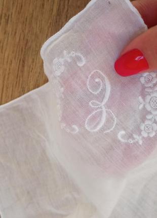 Платок носовой ручной вышивкой.англия