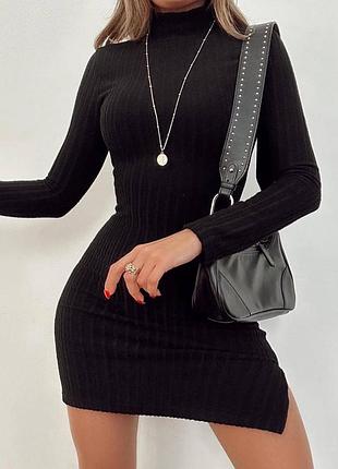 Жіноча чорна тепла сукня міні з довгим рукавом трикотажна гарно тягнеться облягаюча приталена