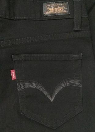 Джинси жіночі levi's чорні прямі, розмір м3 фото