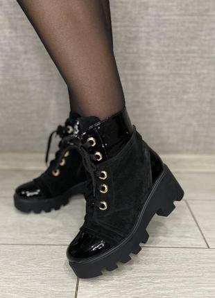 Замшевые сапоги