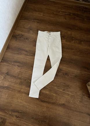 Стильная чёрные джинсы скинни размер xs 26 высокая посадка zara skinny