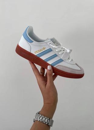 Кроссовки adidas