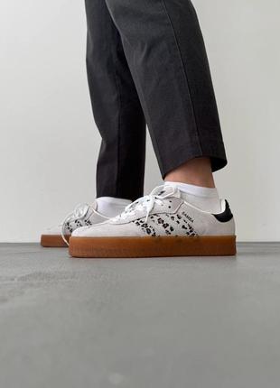Кроссовки adidas