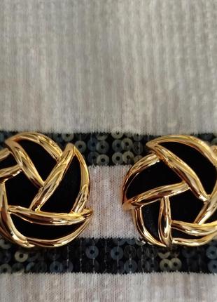 Yves saint laurent брендовые клипсы