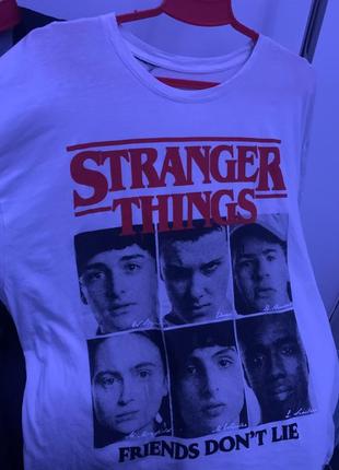 Футболка stranger things