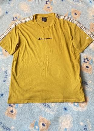 Футболка champion на лампасах