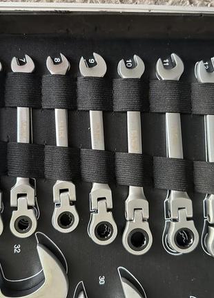 Набір ключів в кейсі6 фото