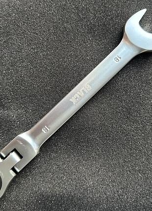 Набір ключів в кейсі8 фото