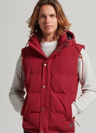 Шикарная зимняя жилетка superdry. оригинал