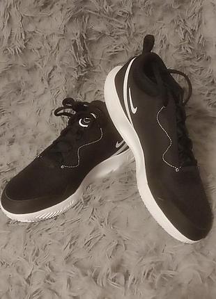 Кросівки nike