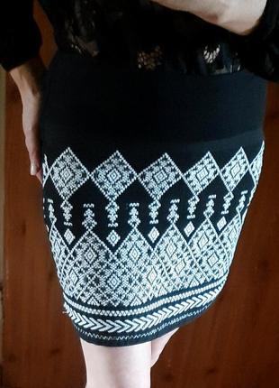 Вишита міні спідниця h&m